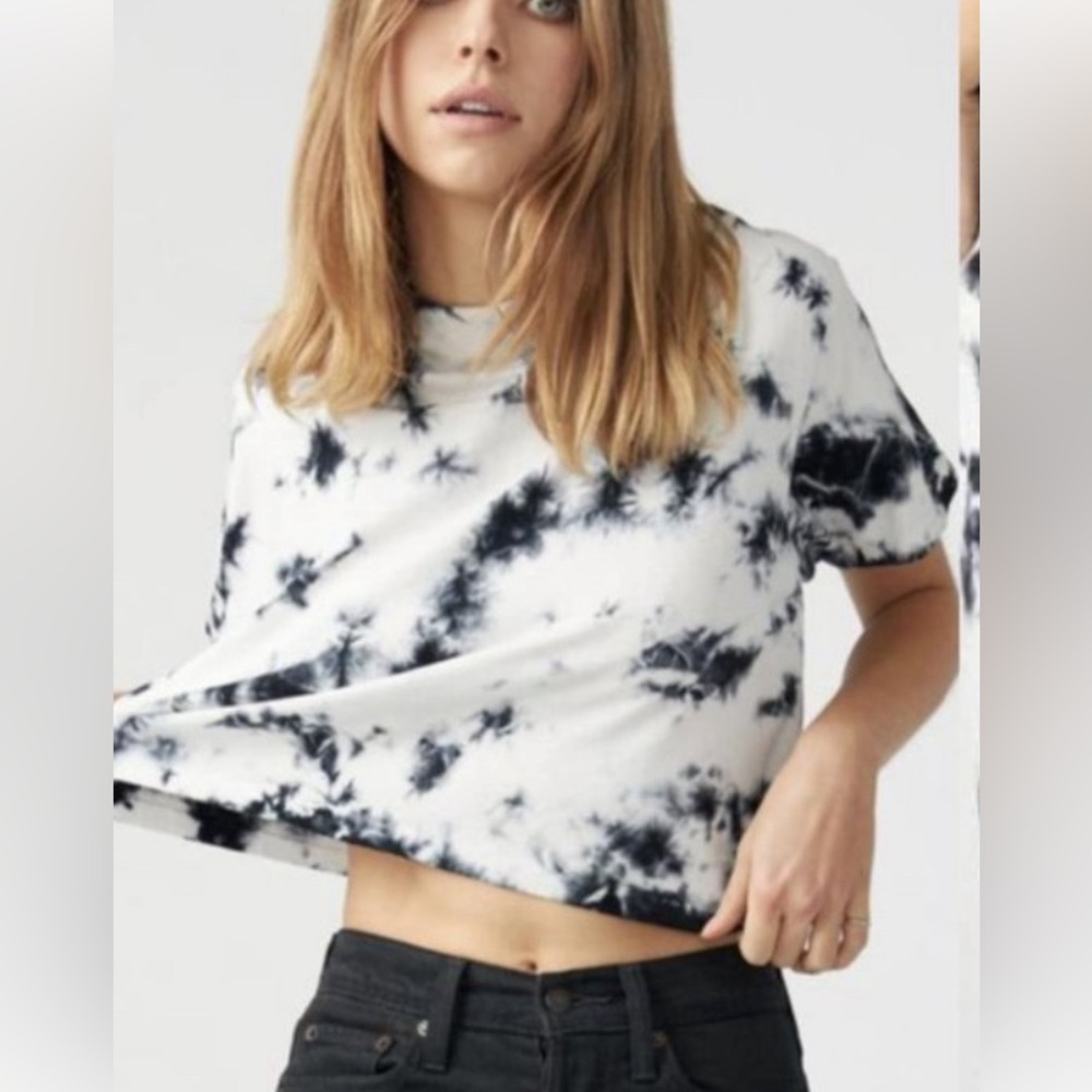 Joah Brown Queen Crop Tee Cookies n Cream